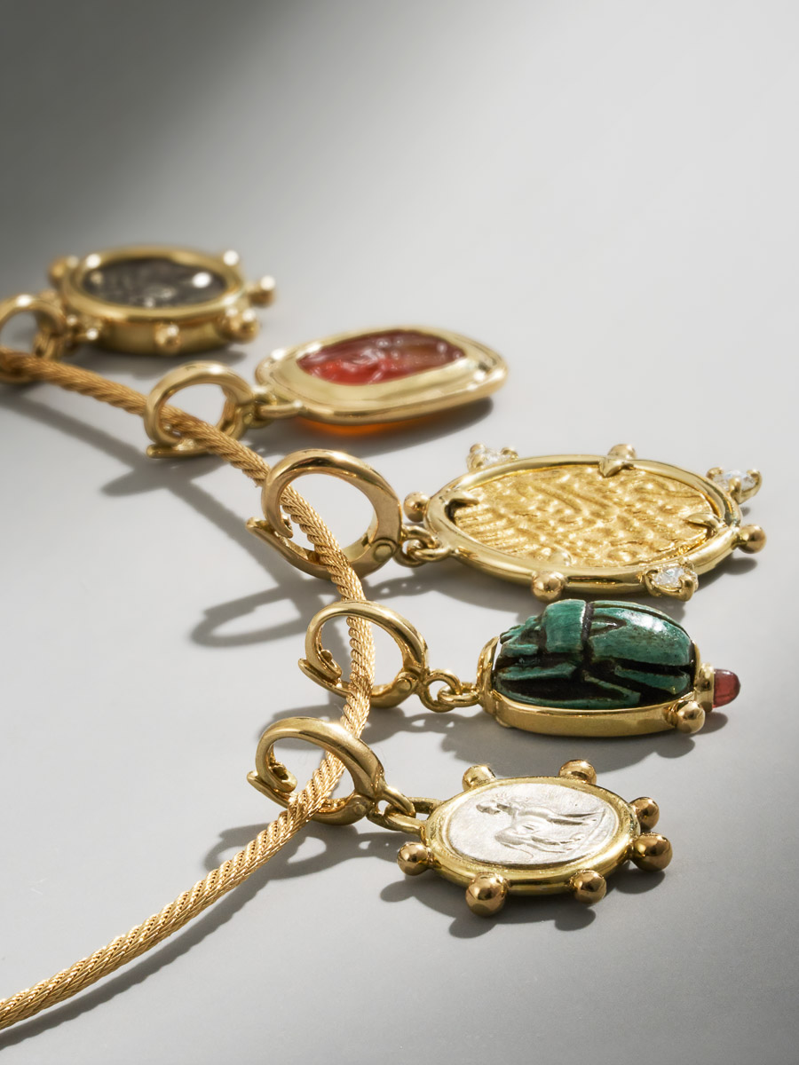 Creative jewellery photography — onemorecolour London agency